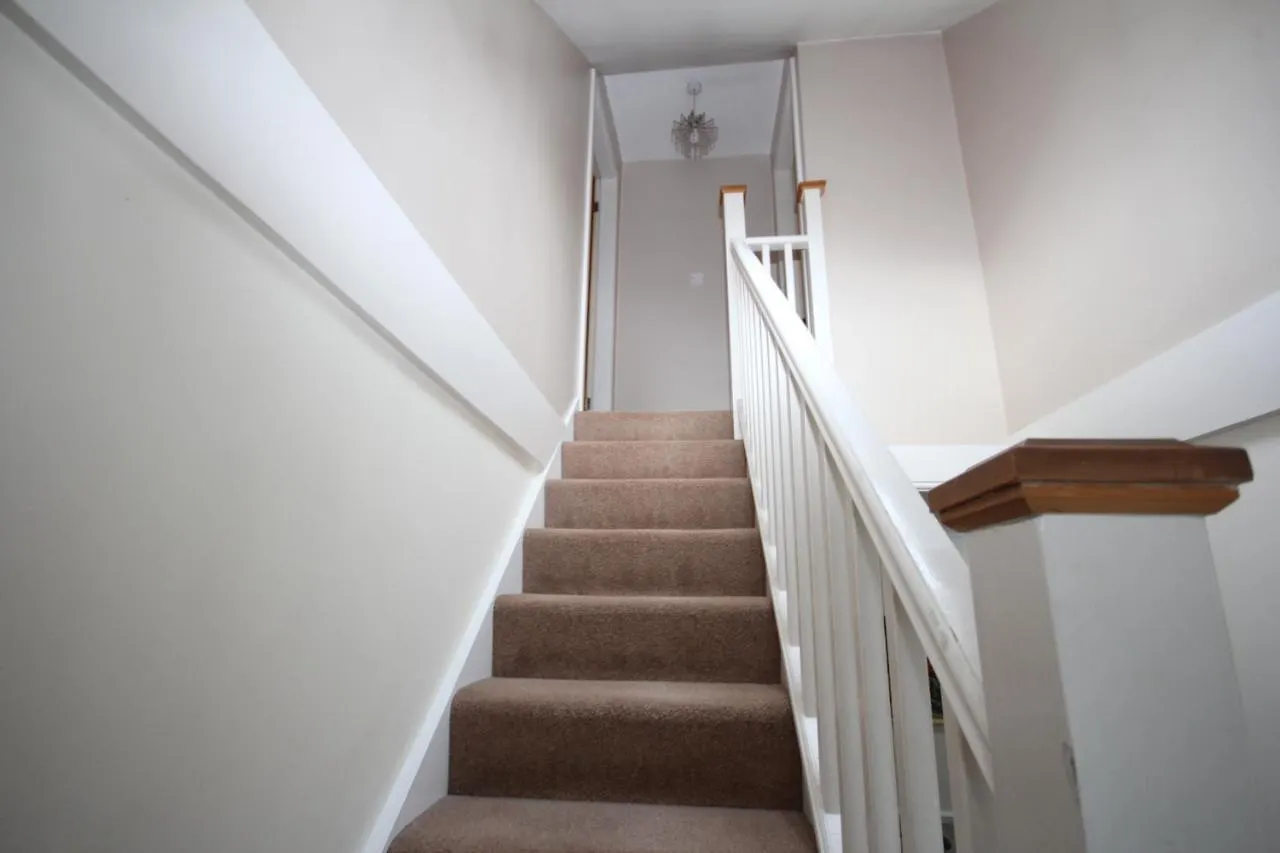 Oaks House Apartment Hanworth  Hanworth (Berkshire)