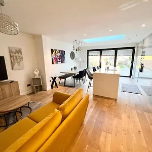 Holiday home Comfortable 3 Bedroom House With Garden And Parking - Sleeps Up To 6, Catford